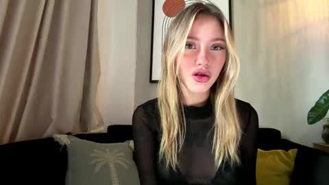 Snapshot of trulamorella chatting on 2, 2, 2026 Mia online show from 2, 2, 2026