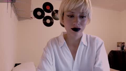 Cait online show from 6, 11, 2025