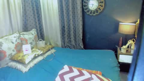 Curlee Lopez online show from 22, 10, 2025