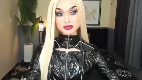 Snapshot of ts_elijah chatting on 20, 1, 2025 Saskia online show from 20, 1, 2025