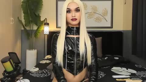 Snapshot of ts_elijah chatting on 20, 1, 2025 Saskia online show from 20, 1, 2025