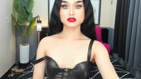 Snapshot of ts_elijah chatting on 30, 1, 2025 Saskia online show from 30, 1, 2025