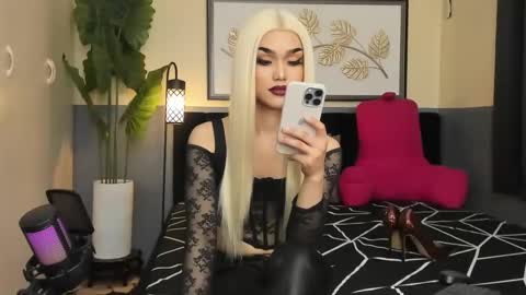 Snapshot of ts_elijah chatting on 7, 2, 2025 Saskia online show from 7, 2, 2025