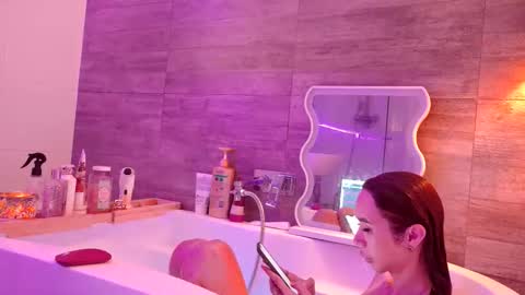 TS Rose25 online show from 27, 10, 2025