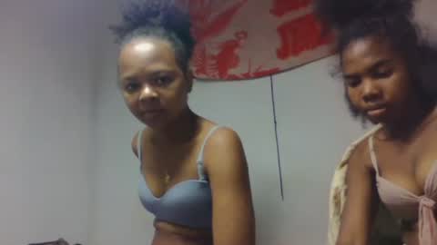 Snapshot of tsaralaza chatting on 7, 10, 2025 tsaralaza online show from 7, 10, 2025