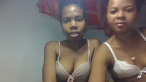 Snapshot of tsaralaza chatting on 11, 10, 2025 tsaralaza online show from 11, 10, 2025