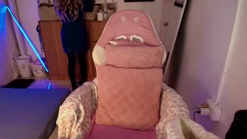 tsgilian_exoticbeauty online show from 4, 3, 2026