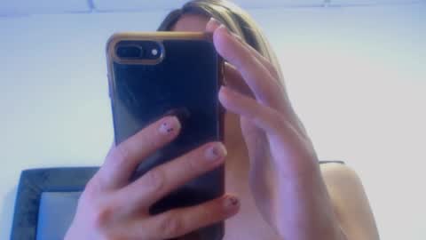 Salome  IG  Salomeeblondex  online show from 19, 5, 2026