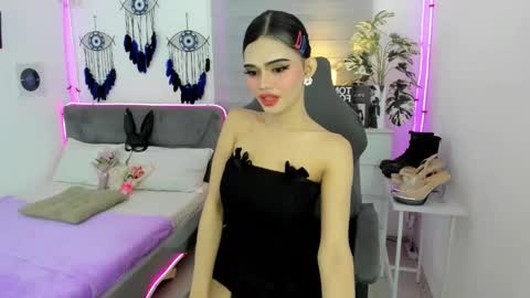 Snapshot of tstoni_talks chatting on 8, 11, 2025 tstoni_talks online show from 8, 11, 2025