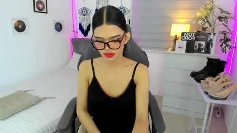 Snapshot of tstoni_talks chatting on 18, 11, 2025 tstoni_talks online show from 18, 11, 2025