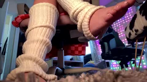 Snapshot of tsunderenextdoor chatting on 10, 9, 2025 MOCHI NEXT DOOR online show from 10, 9, 2025