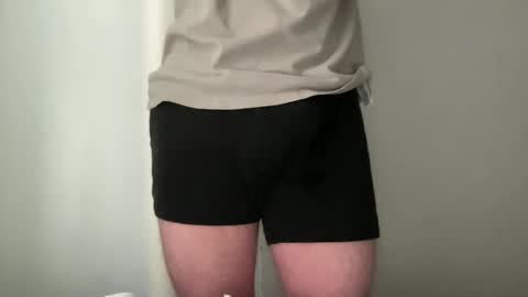 Snapshot of tsutsumu chatting on 12, 4, 2026 tsutsumu online show from 12, 4, 2026