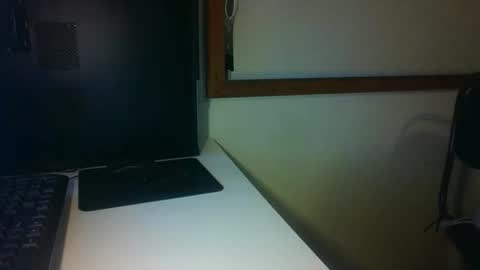 Snapshot of ttdiaz01 chatting on 4, 12, 2025 Portuga online show from 4, 12, 2025