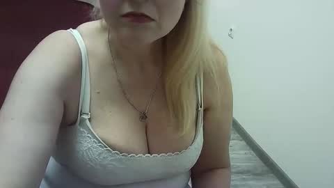 Snapshot of ttrnynela chatting on 7, 2, 2026 Ttrnynela online show from 7, 2, 2026