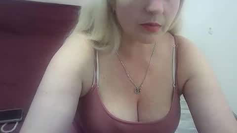 Snapshot of ttrnynela chatting on 4, 6, 2026 Ttrnynela online show from 4, 6, 2026