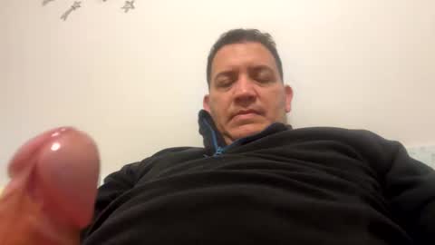 tuhombre1612 online show from 17, 1, 2025