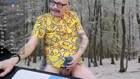 Snapshot of tumbles05 chatting on 26, 11, 2025 tumbling through online show from 26, 11, 2025