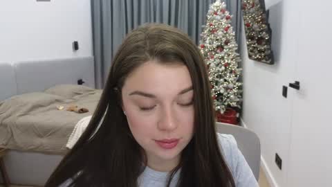 Snapshot of tutti_frutti_ chatting on 3, 12, 2024 Ariana online show from 3, 12, 2024