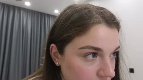 Snapshot of tutti_frutti_ chatting on 7, 12, 2024 Ariana online show from 7, 12, 2024