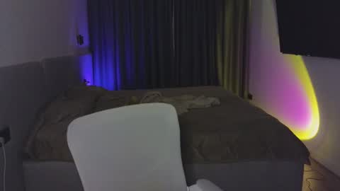 Snapshot of tutti_frutti_ chatting on 10, 1, 2025 Ariana online show from 10, 1, 2025