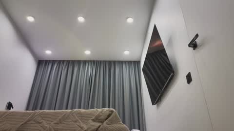 Snapshot of tutti_frutti_ chatting on 17, 1, 2025 Ariana online show from 17, 1, 2025