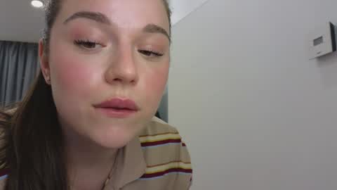 Snapshot of tutti_frutti_ chatting on 25, 1, 2025 Ariana online show from 25, 1, 2025