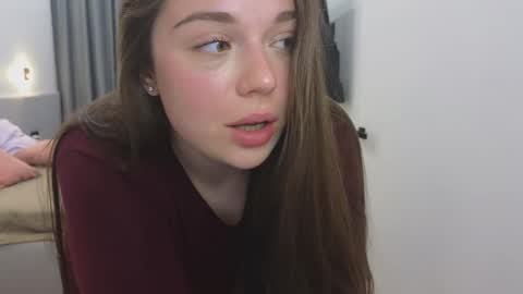 Snapshot of tutti_frutti_ chatting on 3, 3, 2025 Ariana online show from 3, 3, 2025