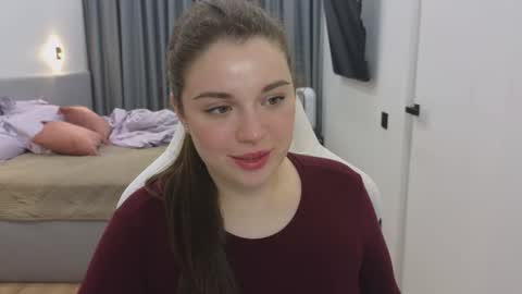 Snapshot of tutti_frutti_ chatting on 5, 3, 2025 Ariana online show from 5, 3, 2025