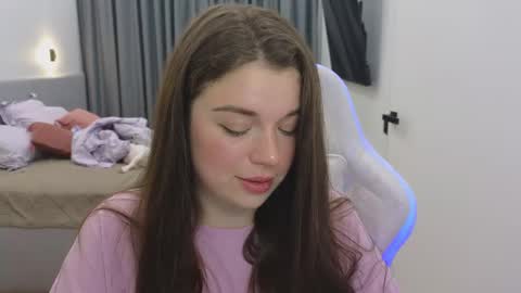 Snapshot of tutti_frutti_ chatting on 6, 3, 2025 Ariana online show from 6, 3, 2025