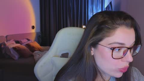 Snapshot of tutti_frutti_ chatting on 4, 10, 2025 Ariana online show from 4, 10, 2025