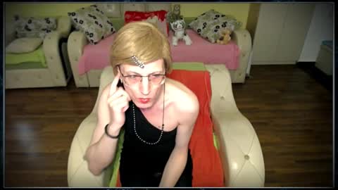 Clementine online show from 25, 2, 2025