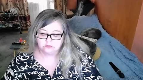 Lana online show from 26, 2, 2025