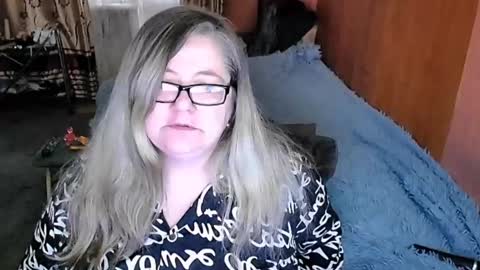 Lana online show from 27, 2, 2025