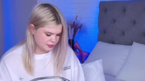 Hallie online show from 24, 1, 2025