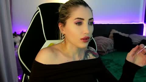 MayCarrey online show from 24, 4, 2026