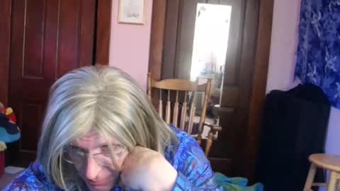 Snapshot of twin53 chatting on 25, 1, 2025 Kitten online show from 25, 1, 2025