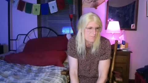 Snapshot of twin53 chatting on 16, 1, 2026 Kitten online show from 16, 1, 2026