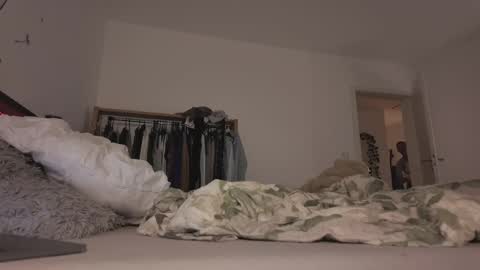 TwinFlameDesire online show from 26, 10, 2025