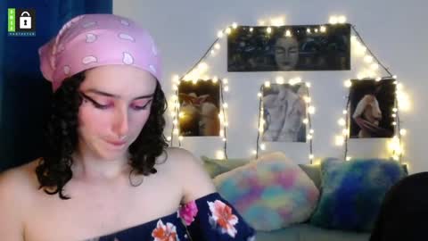 Snapshot of twinflamesxx chatting on 27, 1, 2025 TwinFlamesXX online show from 27, 1, 2025