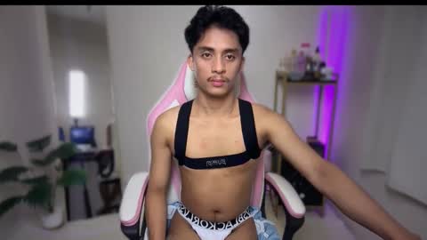 Snapshot of twink_hairyass69 chatting on 18, 2, 2026 Aladin online show from 18, 2, 2026
