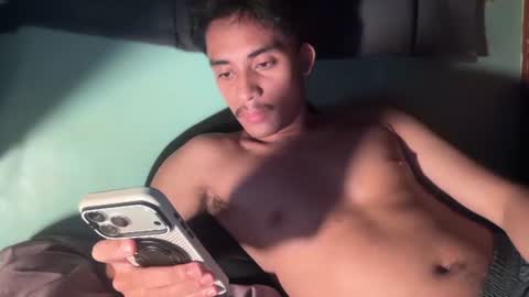 Snapshot of twink_hairyass69 chatting on 7, 7, 2026 Aladin online show from 7, 7, 2026