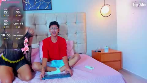 Snapshot of twink_royale18 chatting on 12, 1, 2026 Alan y Damian online show from 12, 1, 2026