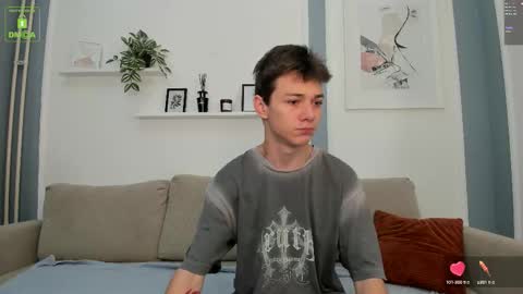 Snapshot of twinkguy_slim chatting on 14, 9, 2025 Viego Pattel online show from 14, 9, 2025