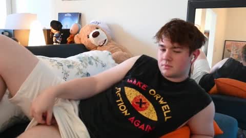 Charlie online show from 20, 12, 2025