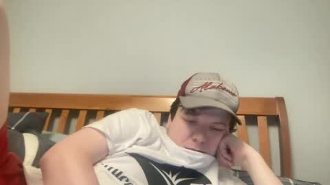 Snapshot of twinkmikexxx12 chatting on 5, 8, 2026 mike online show from 5, 8, 2026