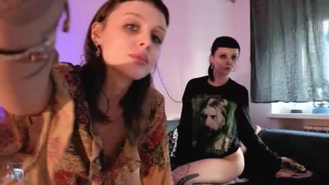 Sin and Skin online show from 8, 6, 2026