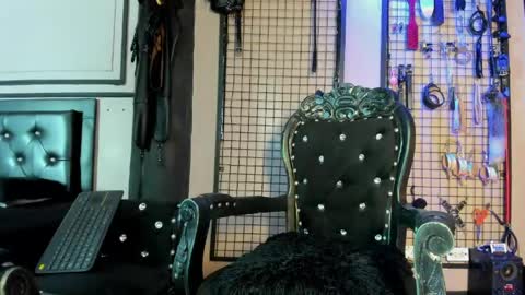 Snapshot of twisted_fantasy_ chatting on 18, 5, 2026 Clio Tadeo online show from 18, 5, 2026