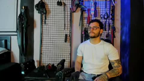 Snapshot of twisted_fantasy_ chatting on 25, 5, 2026 Clio Tadeo online show from 25, 5, 2026
