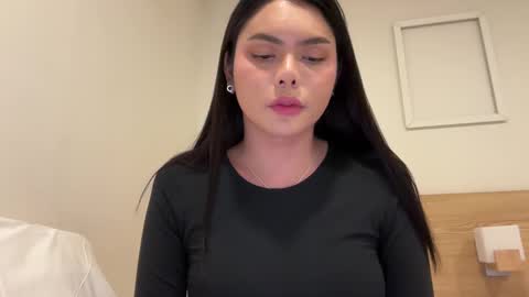 Snapshot of twitter_venusjenner chatting on 5, 2, 2025 REIGNEASIA online show from 5, 2, 2025