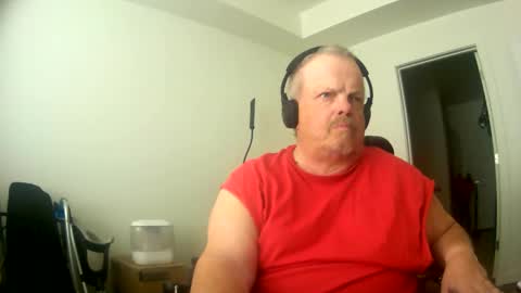 Snapshot of two_wheels_two_balls chatting on 24, 2, 2026 two_wheels_two_balls online show from 24, 2, 2026